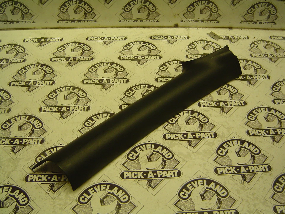 03-06 Dodge Viper SRT-10 conversível fabricante de equipamento original destro passageiro dentro de um acabamento de pilar - Imagem 1 de 1