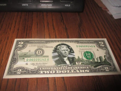 $2 2003  STATE COMMEMORATIVE COLORIZED BILL NORTH CAROLINA  FEDERAL RESERVE NOTE - Image 1 of 3