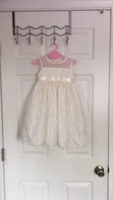 Vestido de Dama de Honor Marca Cenicienta Niñas Talla 2 Foto 1 de 4