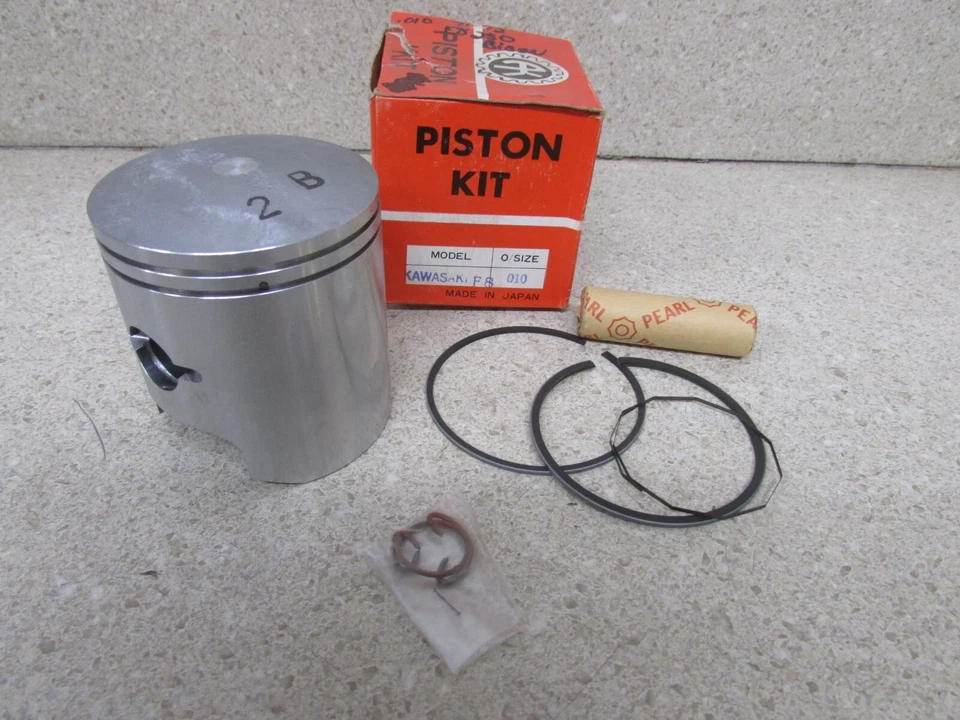 NOS 71-72 KAWASAKI F8 BISON 250 ANDERSON-KITTELSON PISTON KIT .25 MM O/S - image 1 of 1
