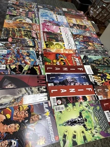 40+ Comic Book Lot Green Lantern, Superman, submarine wolverine avengers magazin - Picture 1 of 12