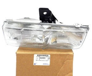 16520991 New NOS OEM Driver Side Head Lamp 1993-1996 Buick LeSabre Park Avenue - Picture 1 of 6
