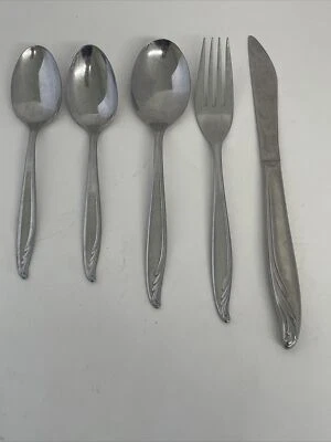 Wm. Rogers BERMUDA 不锈钢银色 5 件装晚餐勺子 + 叉 + 刀 — 第 1/4 张图片