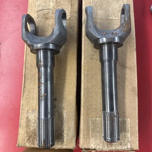 Crown 36617 Front Outer Axle Shaft Left or Right For 77-86 Jeep CJ-5 CJ-7 CJ-8 - Picture 1 of 7