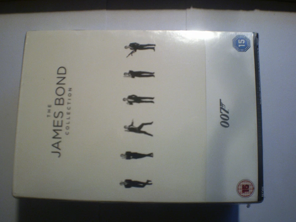 The James Bond Collection 1-24    Plus Skyfall     New     Creasing On Edges - Image 1 of 4
