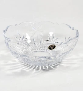 Bohemia Perseus CZECH Thick Round Bowl Leaves Hand Cut Crystal Glass 22cm Boxed - Picture 1 of 19