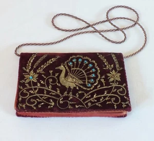 Vintage EMBROIDERED Velvet and Wirework FLORAL EVENING BAG.PEACOCK Design - Picture 1 of 8