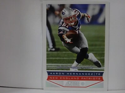 AARON HERNANDEZ (New England Patriots) 2013 PANINI SCORE SCORECARD #128 - Image 1 of 2
