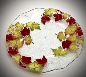 Schöner Herbstlaub Teller oder Platte Schmelzglas geraffter Rand signiert A.C. Ross - Bild 1 von 4