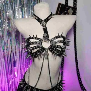 Harajuku Skull Spike Studded Rivet Grunge BDSM E-Girls Punk Rock Y2K TOPS Cross - Picture 1 of 15