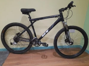 GT AVALANCHE 1.0 front suspension mountain bike - Picture 1 of 3
