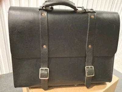 Maletín Cartera y Página, Raro Color Negro 2016 Foto 1 de 4