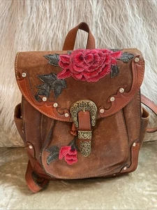 Patricia Nash Westernrucksack Rose Blumenapplikation Cognac Braun Distressed - Bild 1 von 18