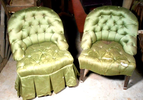 PAIR ANTIQUE VIVTORIAN ART DECO TUFTED BACK UPHOLSTERED SLIPPER CHAIRS Cover