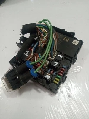 284B7ZE03A 2009-15 NISSAN ARMADA TITAN PATHFINDER IPDM BCM carrocería módulo caja de fusibles Foto 1 de 4