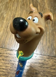Lápiz Topper Cabeza Scooby Doo 1999 De Colección Warner Brother Tarea Escolar Sin Usar - Imagen 1 de 5