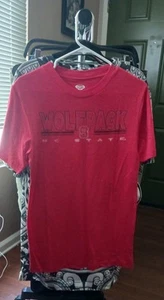 NC State University Wolfpack Women's Red T-Shirt Vintage, Size Small - Picture 1 of 2