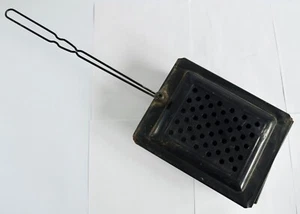 Vintage Fireplace Popcorn Popper Campfire Roaster 24" Black Metal - Picture 1 of 4