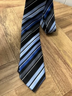 Croft & Barrow Men’s Blue Striped Neck Tie Business Work Formal EUC - Image 1 of 4