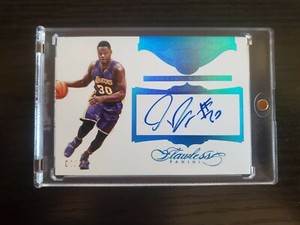 Julius Randle 2015-16 Panini Signature Flawless Sapphire On-Card Auto SP /10 
