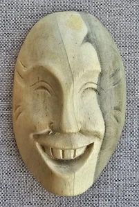 HAND CARVED WOOD ASIAN MAN'S SMILING FACE FIGURINE SCULPTURE MID-CENTURY MODERN - Picture 1 of 5