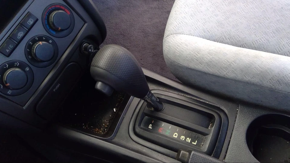 Conjunto de câmbio de transmissão manual usado serve: 2005 Hyundai Elantra grau A - Imagem 1 de 4