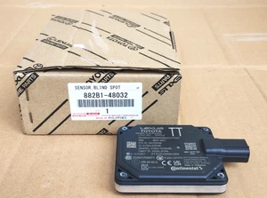 Toyota Lexus Genuine Prius Blind Spot Radar Sensor Module 882B1-48011 ZVW60 OEM - Picture 1 of 13