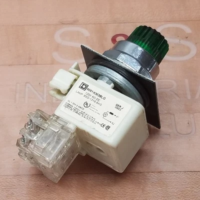 Square D 9001-K2L1GH13 Push Button, Green, Momentary, 120V AC/DC - USED - Image 1 of 4