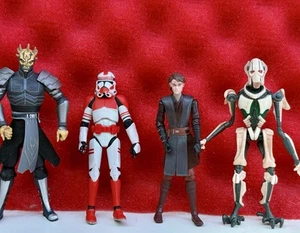 Hasbro Star Wars Action Figures Lot Of 8 Including Ships - Picture 1 of 3