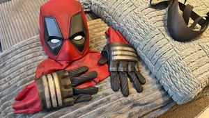 ilustrastudios Deadpool 2   magnetic pro mask and gloves - Picture 1 of 1