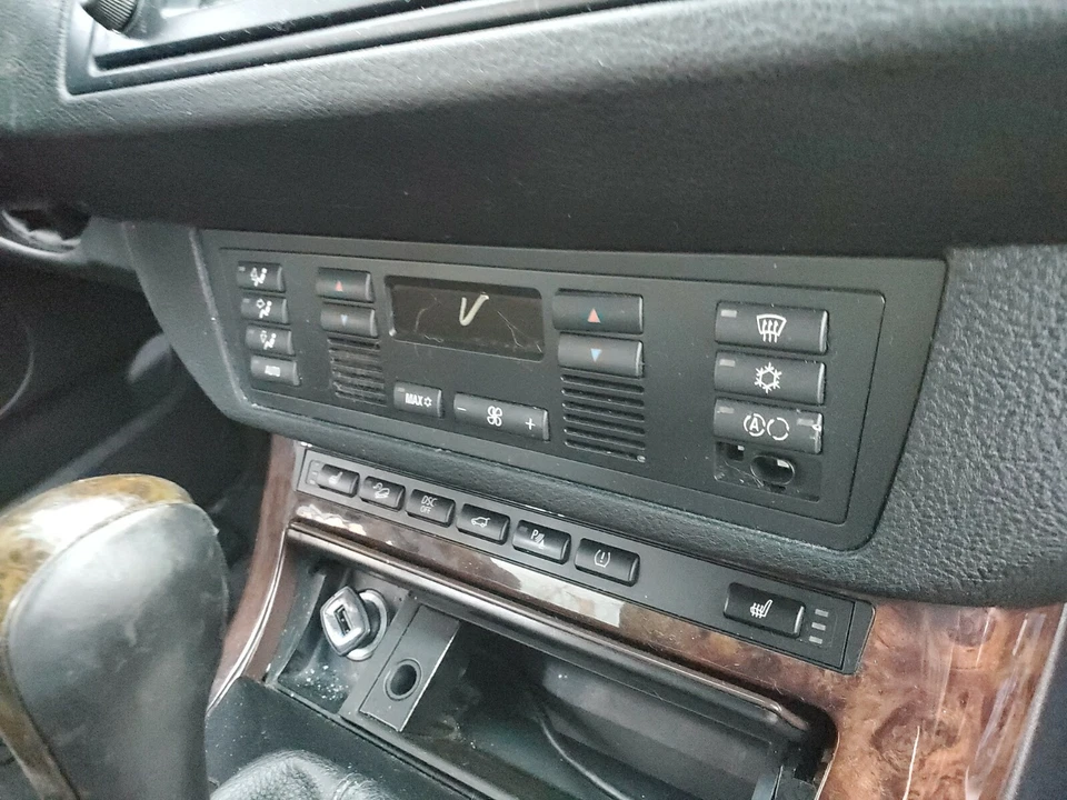 INTERRUPTOR CLIMATIZADOR BMW X5 E53 2001-2003-2004-2005-2006 Foto 1 de 1