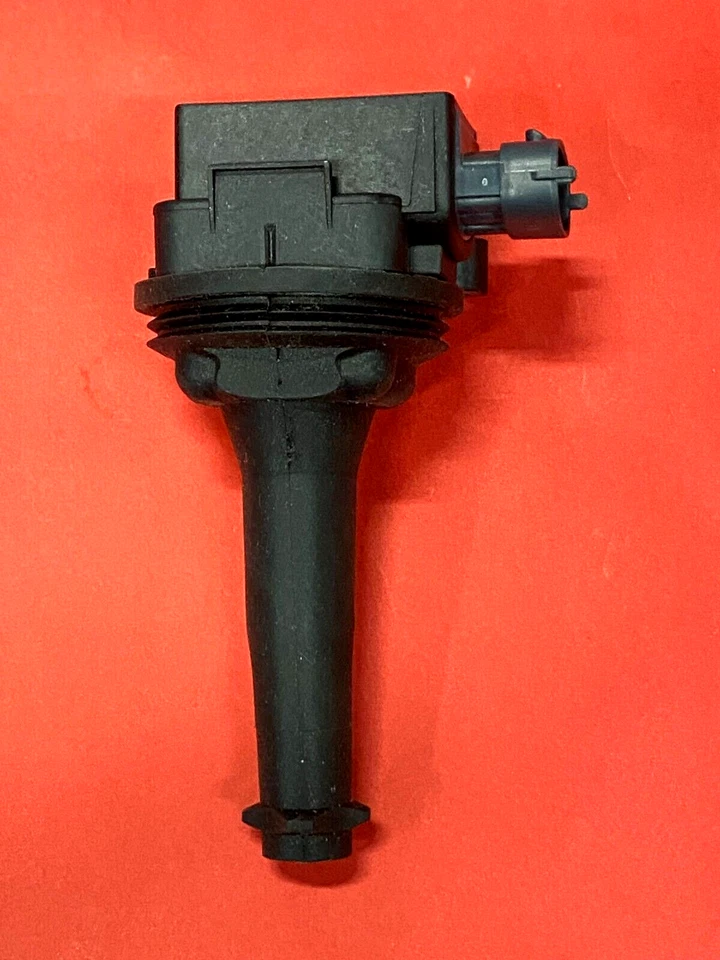 Bobina de encendido UF-517 para Volvo S60. S60 Cross Country. XC60. XC70. V60 Foto 1 de 4