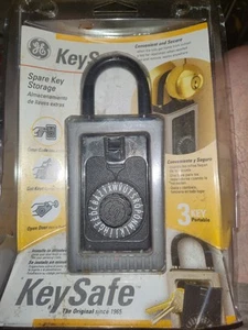 New old stock Realtor Key Safe Portable Key Lock Box Safe Push Button Door Knob - Picture 1 of 1