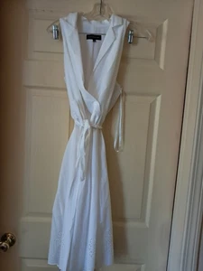 Jones New York White Lined Summer Dress Eyelet Bottom Size 6 - Picture 1 of 4