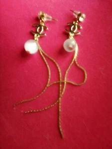 CHANEL LONG TASSEL EARRINGS IN GOLD - Picture 1 of 5