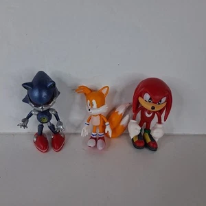 Lot Of 3 Sonic The Hedgehog 2.5" Mini Figures: Metal Sonic, Knuckles & Tails - Picture 1 of 6