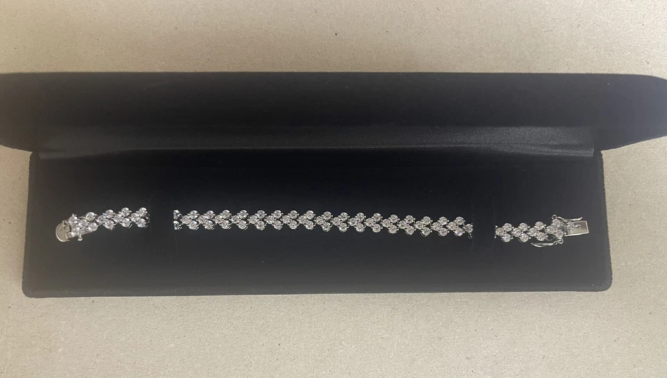 *LIQUIDACIÓN* Pulsera Tenis, 7”, Oro Blanco 14k Ptd., Forma Corazón Diamante, Laboratorio Ctd Foto 1 de 3