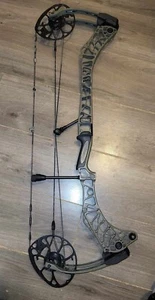 MATHEWS V3X 33 BOW left hand 31" 70lbs Super clean - Picture 1 of 3