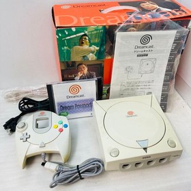 SEGA Dreamcast System Model No.HKT-3000 Console and Controller Tested & Working 