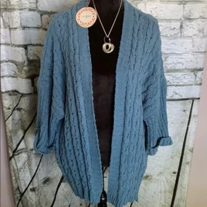 NWT Women's Oversized Denim Blue UMGEE Soft Knit Open Front Cardigan Size S/M - Picture 1 of 1