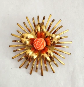 60er Jahre Vintage Starburst oder Sunburst Brosche mit rosa Rose - Bild 1 von 3