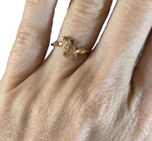 Vintage y2k gold overlap crystal flower dainty stackable ring Sz 6 - Picture 1 of 6