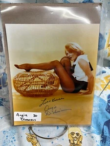Foto sexy actriz modelo estrella vintage autografiada de Angie Dicksenson 8x10 - Imagen 1 de 2