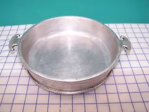 Vintage Guardian Service Ware Aluminum Cookware, 9.5" Chicken Fryer - Picture 1 of 7
