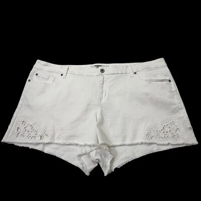 Torrid White Denim Shorts 5 Pocket Laser Cut Raw Hem Womens 24 - Image 1 of 4