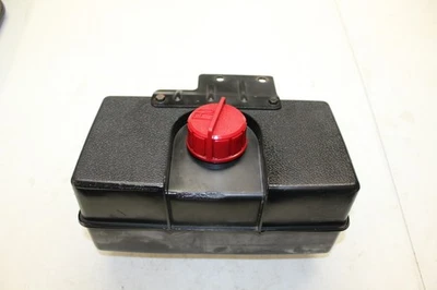 Оригинальный бензобак Tecumseh 8 л.с. HMSK80-155386V с крышкой - Изображение 1 из 4