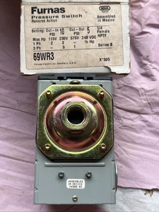 NUEVO Interruptor de presión Furnas 69WR3 acción inversa x 505 * - Imagen 1 de 2