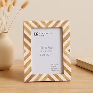 Threshold Chevron Holz & Harz Fotorahmen 5x7 - Boho Modern Dekor. - Bild 1 von 3
