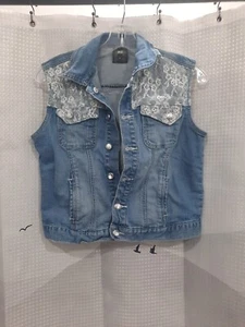 R U Apparel Girl's Large Denim Blue Vest Decorative - Picture 1 of 8