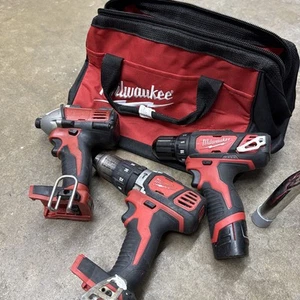 3 Milwaukee M18 2650-20 18V 1/4 Impact Driver Drill Bag Lot Set Battery 2407-20 - Picture 1 of 14